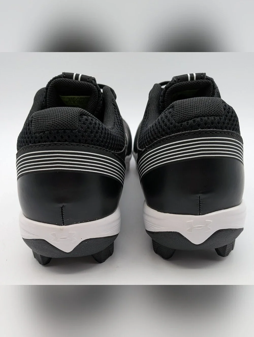 UA - Under Armour - Glyde RM Cleats in Black and White Sz 10-1/2 (1297334-011)